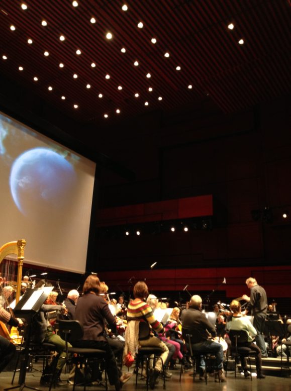 Harpa. Póba Filharmonii Islandzkiej w budynku nagrodzonym Mies van der Rohe Award 2013