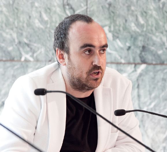 Architekt Ivan Blasi, koordynator debaty Otwieranie nowych horyzontów, fot. serwis prasowy Fundacji Miesa van der Rohe