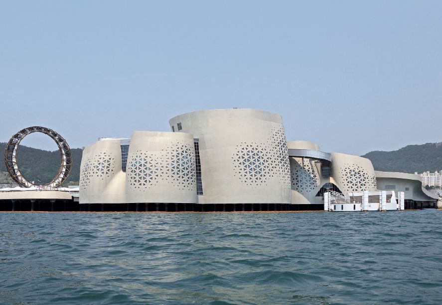 Pawilon One Ocean w Yeosu, elewacja południowo-wschodnia, fot. Kim Yong-Kwan/ soma. "Architektura-murator" nr 12/ 2013