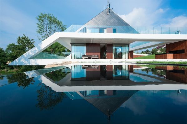 Edge House, Mobius Architekci