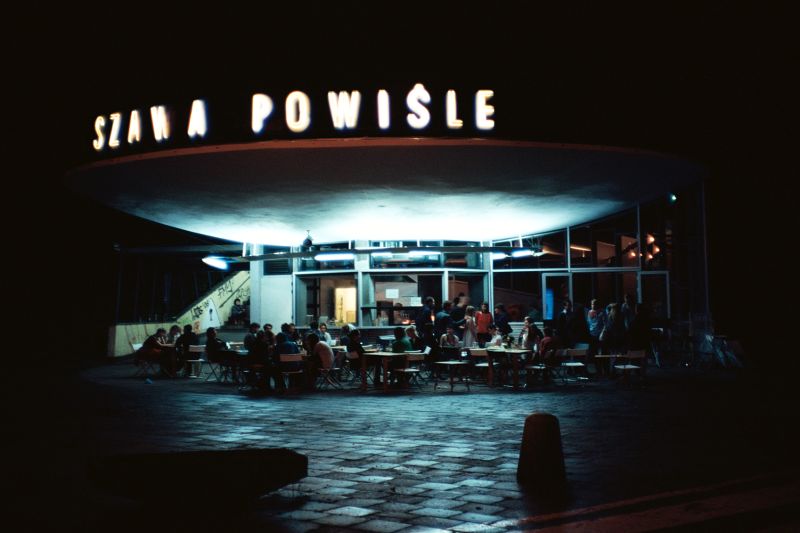 Rewitalizacja stacji Powiśle, projekt: Centrala, 2009