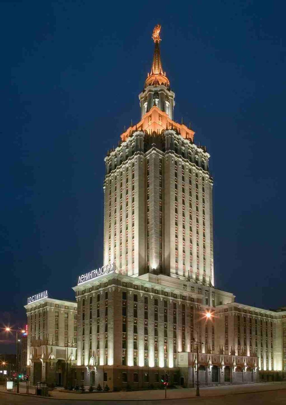 Hotel dla miłośników radziecko - kapitalistycznego splendoru... Hilton Leningradskaya Moskwa, wys. 136 metrów, proj. 1954