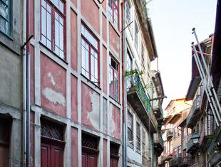 Rewitalizacja Porto. Jak uratować pustoszejące miasto? Relacja z Portugalii