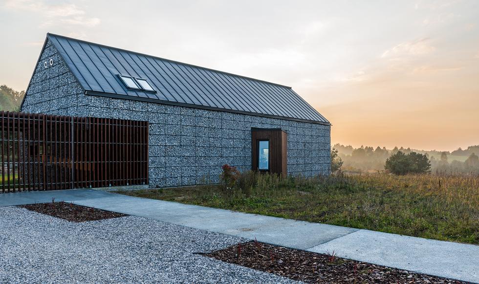 Dom na Jurze, Kropka Studio