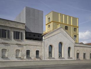 Harmonia przeciwieństw. Fondazione Prada projektu OMA