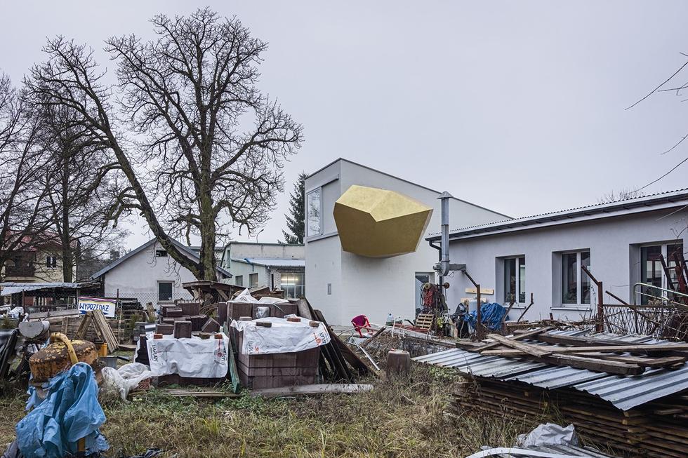 Dom z pracownią artysty na Wesołej