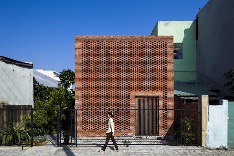 Termitary House, Wietnam, Brick Award 