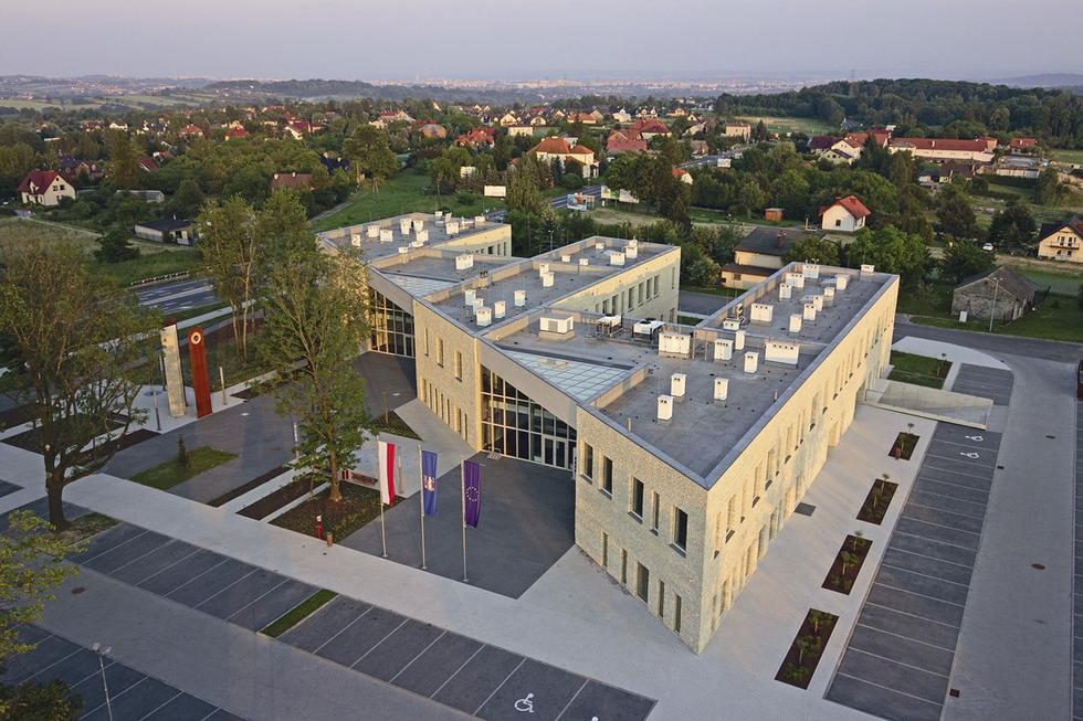 Centrum Administracyjne Gminy Wielka Wieś