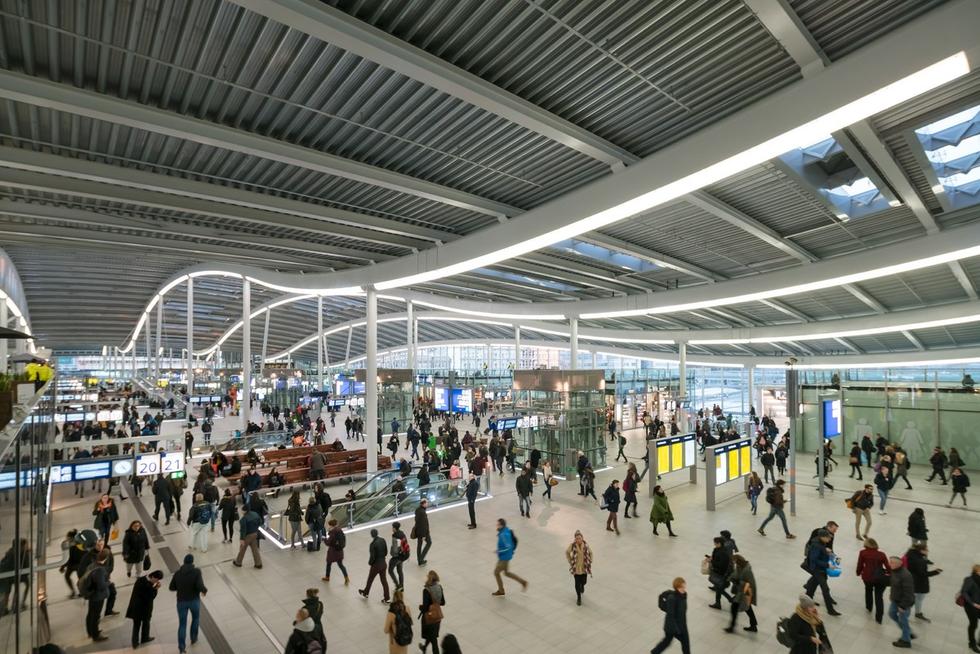 Utrecht Central Station - największy dworzec Holandii otwarty