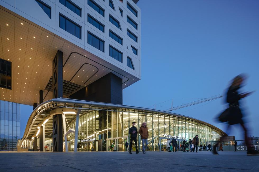 Dworzec kolejowy Utrecht Centraal w Holandii