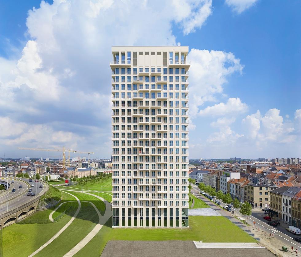 Klinkierowa wieża w Antwerpii