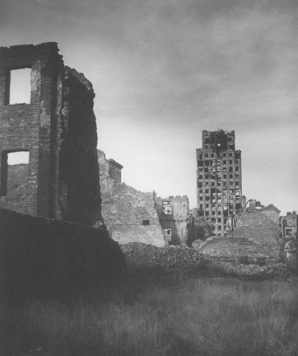 Stulecie warszawskich ruin