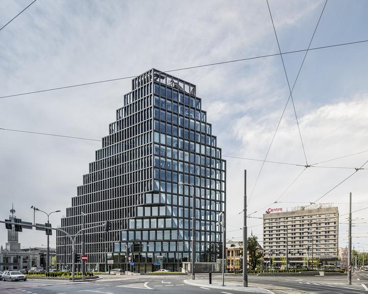 Biurowiec Bałtyk w Poznaniu. Tak wygląda pierwsza polska realizacja MVRDV