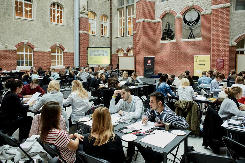Nowy model domu – podsumowanie warsztatów z Maciejem Miłobędzkim [+ZDJĘCIA]