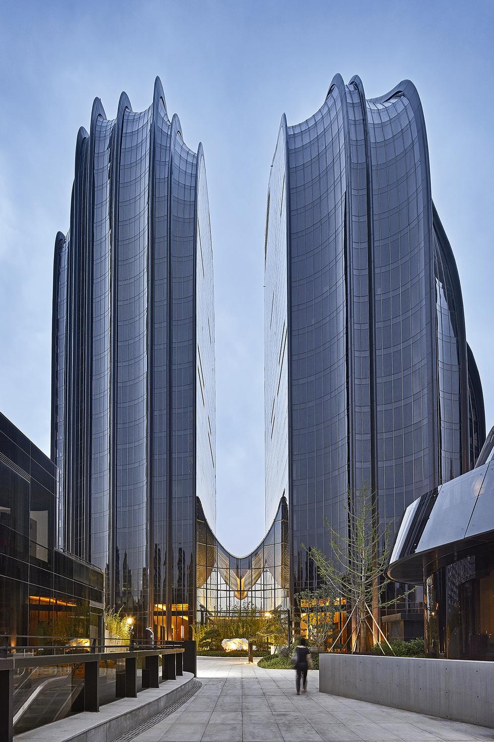 MAD_Chaoyang Park Plaza_by Hufton+Crow_16
