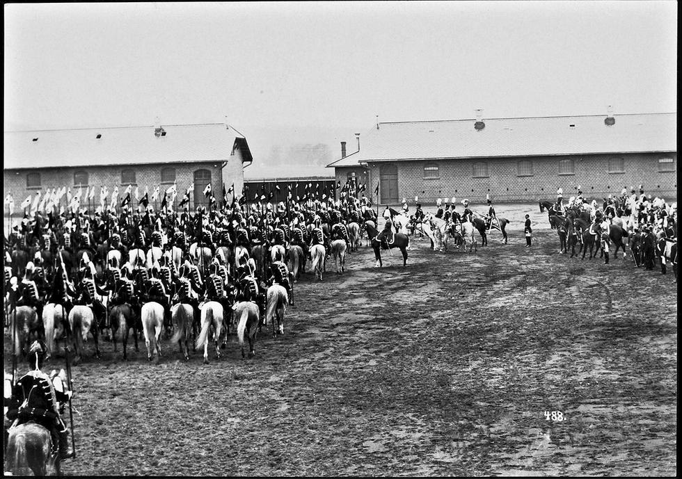 O historii i teraźniejszości dawnych koszar Tomasz Żylski