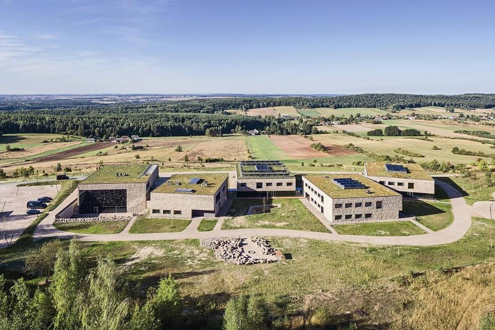 Jak przeprowadzić modelowy konkurs architektoniczny: konferencja w Chęcinach