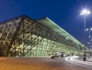 Terminal Kraków-Balice z systemami Aluprof 
