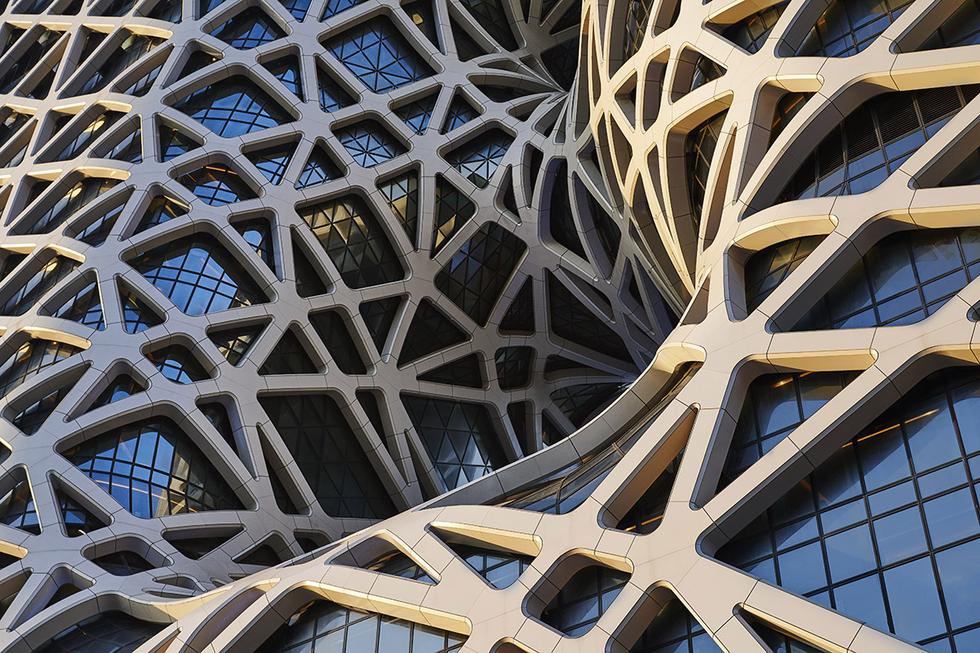 Egzoszkielety w architekturze: projekt konstrukcji hotelu Morpheus w Makao