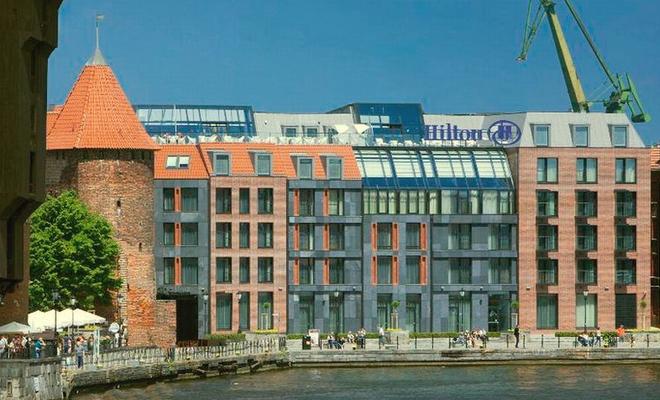 Hotel Hilton: projekt architektoniczny wyłoniony w międzynarodowym konkursie powstał w biurze architektonicznym prof. Stefana Kuryłowicza