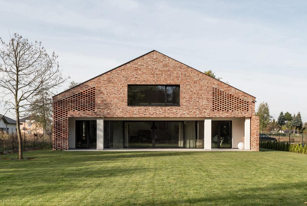 Dom ze starej stodoły projektu Wrzeszcz Architekci