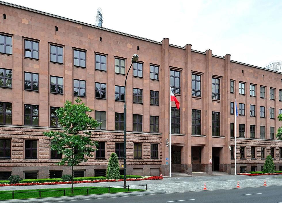MSZ ogłasza przetarg na projekt biurowca w centrum Warszawy: architekci zbulwersowani
