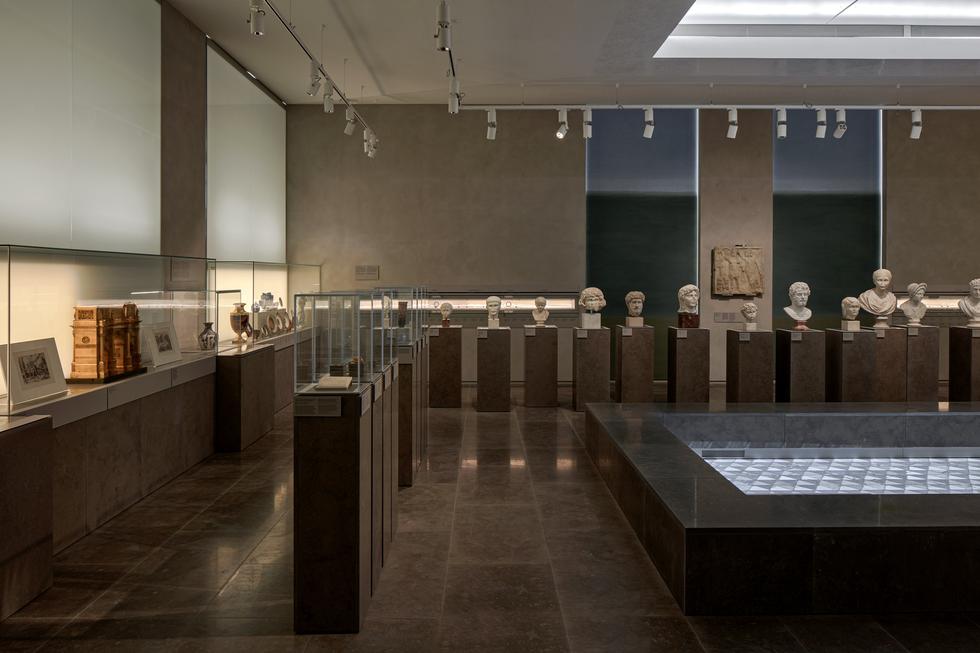Galeria Sztuki Starożytnej projektu Nizio Design International: fotospacer po zmodernizowanych wnętrzach