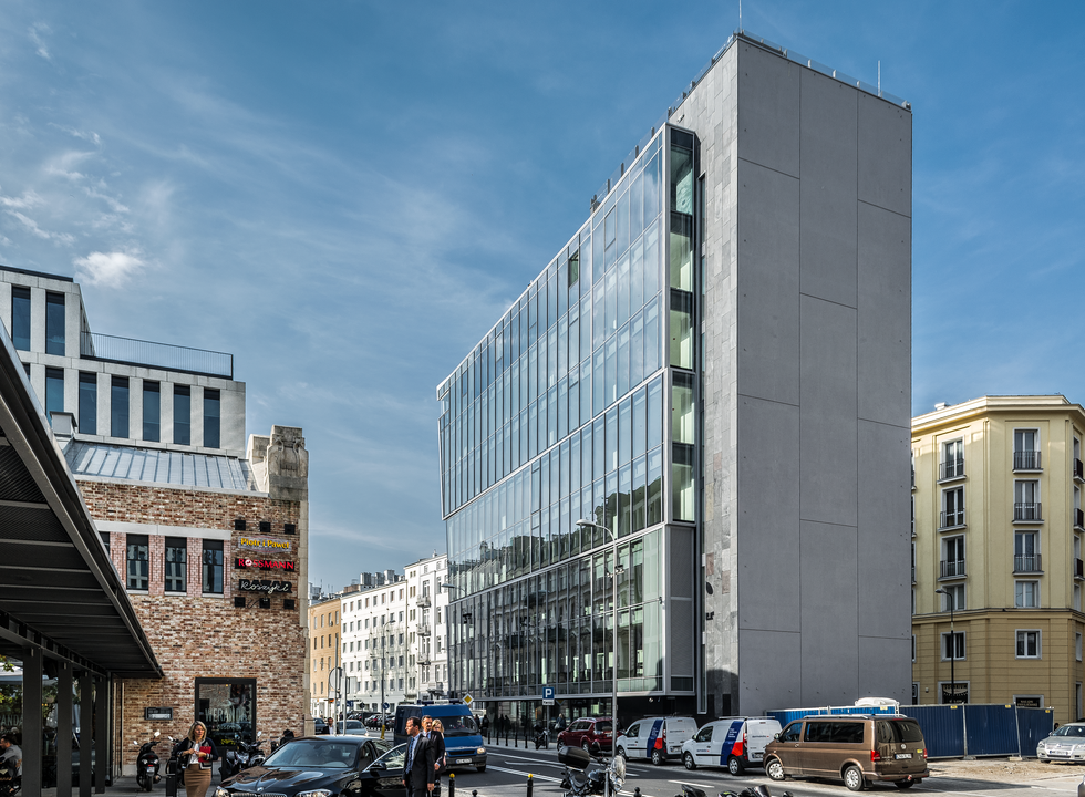 Aluminium w polskiej architekturze. Biurowce na miarę przyszłości