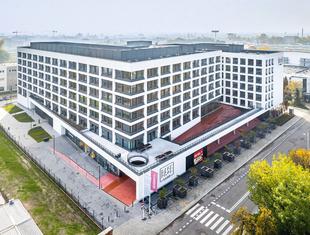 Akademik BaseCamp / Łódź