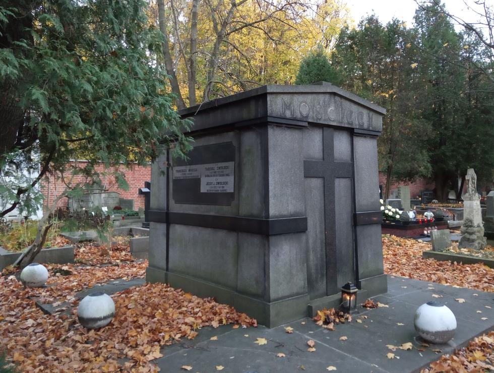 Powązki – archispacer po cmentarzu Powązkowskim w Warszawie