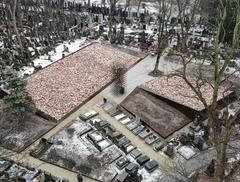 Pamięci mieszkańców getta: nowy monument na cmentarzu żydowskim w Warszawie
