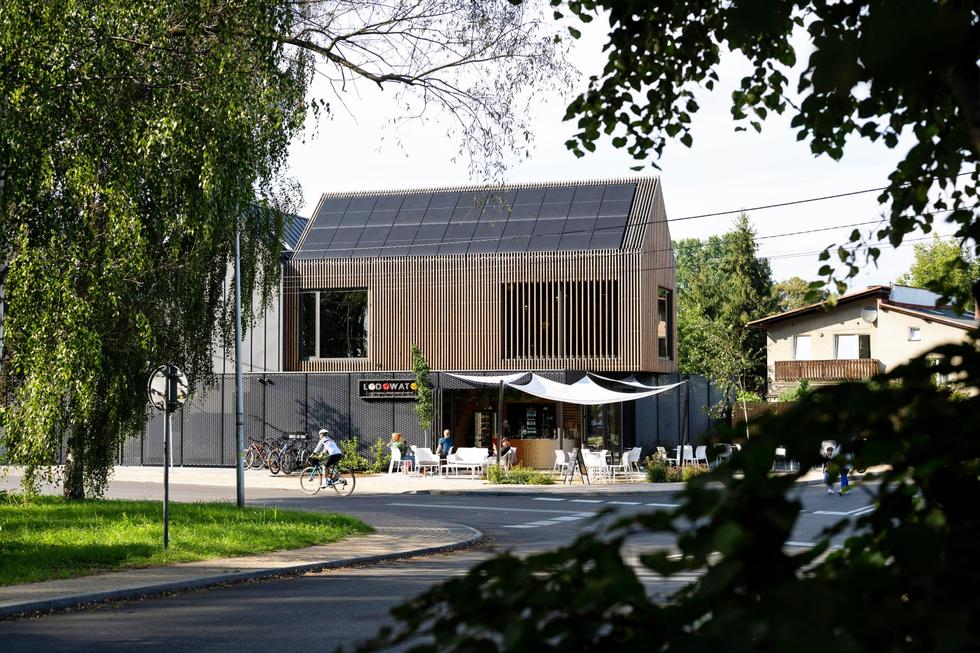 Lodowato nad jeziorem Paprocany. Nowe bistro w Tychach od pracowni Paradox