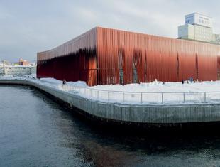 Muzeum Nebuta w Aomori: wiatr zapisany w stalowej konstrukcji